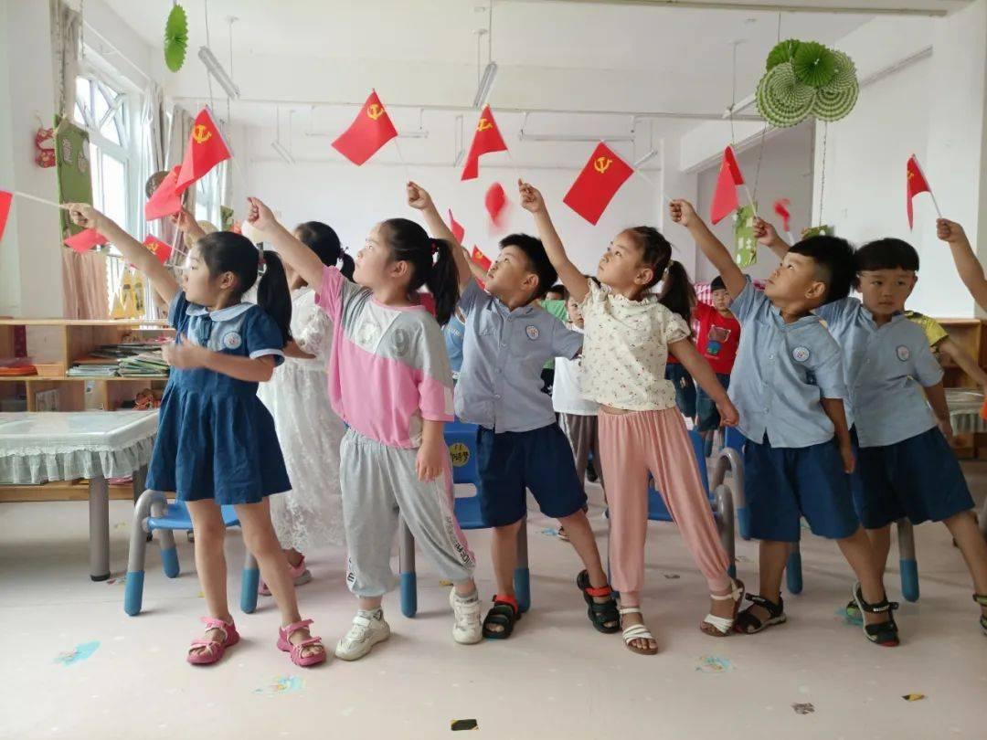 若长方形的长与宽之比为5：2，长与宽之差为9㎝'则这个长方形的周长是多少游戏画面